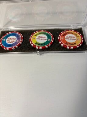 3 chip collection of Mahalo Nui Loa 1996-97 $5.oo Las Vegas Casino Chips